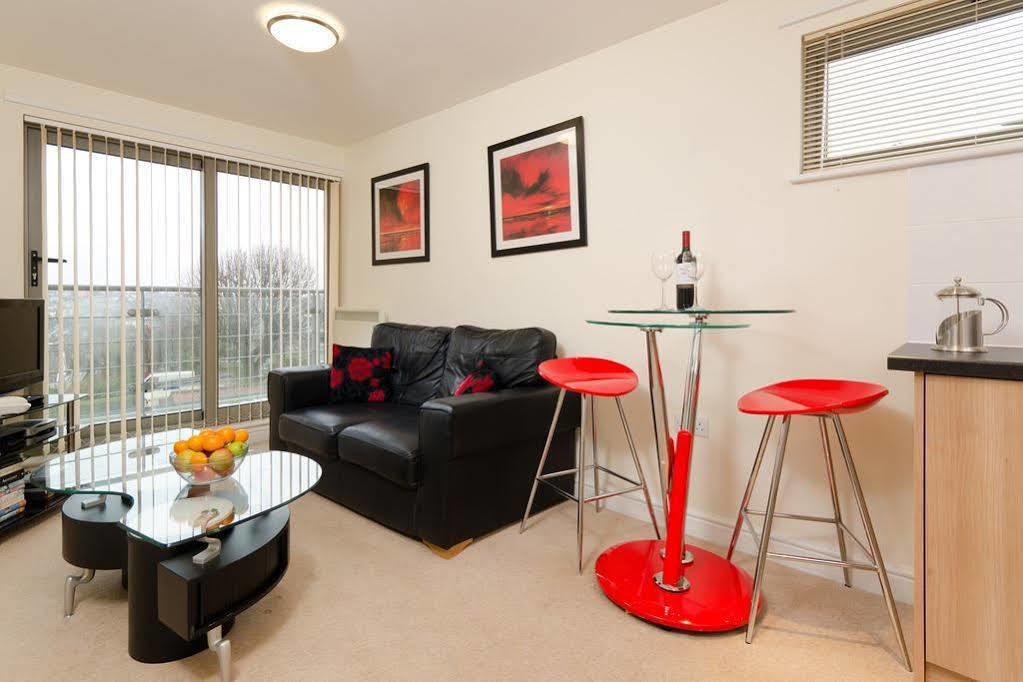 Your Stay Bristol Cotham Lawn Exterior foto